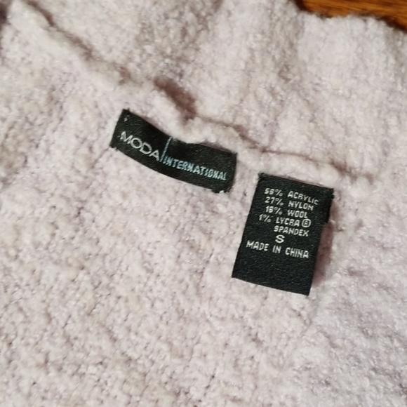 Pale Lavendar Sweater - Picture 2 of 5